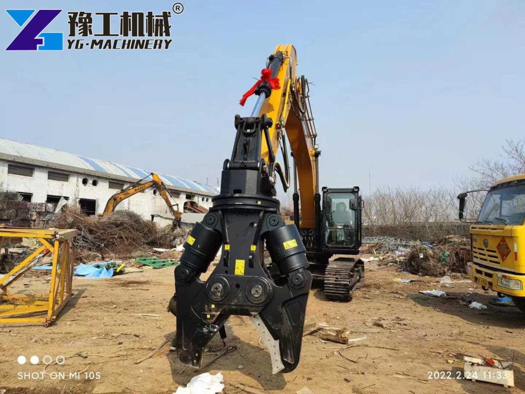 hydraulic demolition shears mounted on excavator